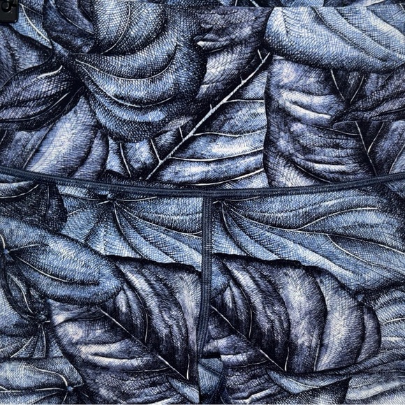 Lululemon Align Leggings 25” Botanical Leaf Print Nulu Size 4 - Picture 9 of 9